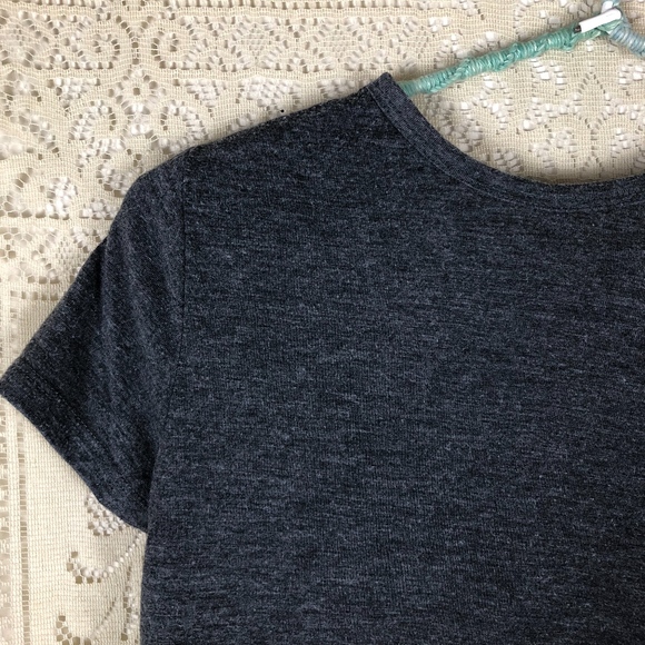 🦕 Jurassic World tee [used] - Picture 5 of 8